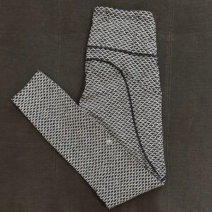 Lululemon Black and White Patterned Leggings